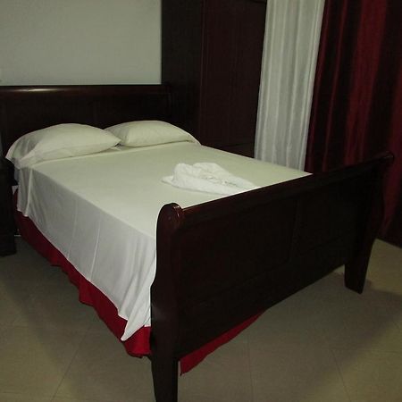 Residencial Girassol, Lda Bed and Breakfast São Filipe Exteriör bild