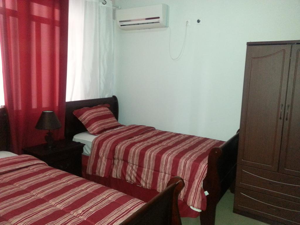 Residencial Girassol, Lda Bed and Breakfast São Filipe Exteriör bild