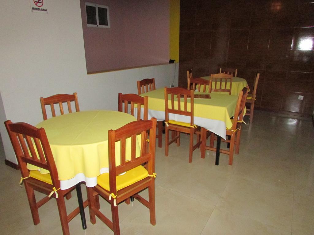 Residencial Girassol, Lda Bed and Breakfast São Filipe Exteriör bild