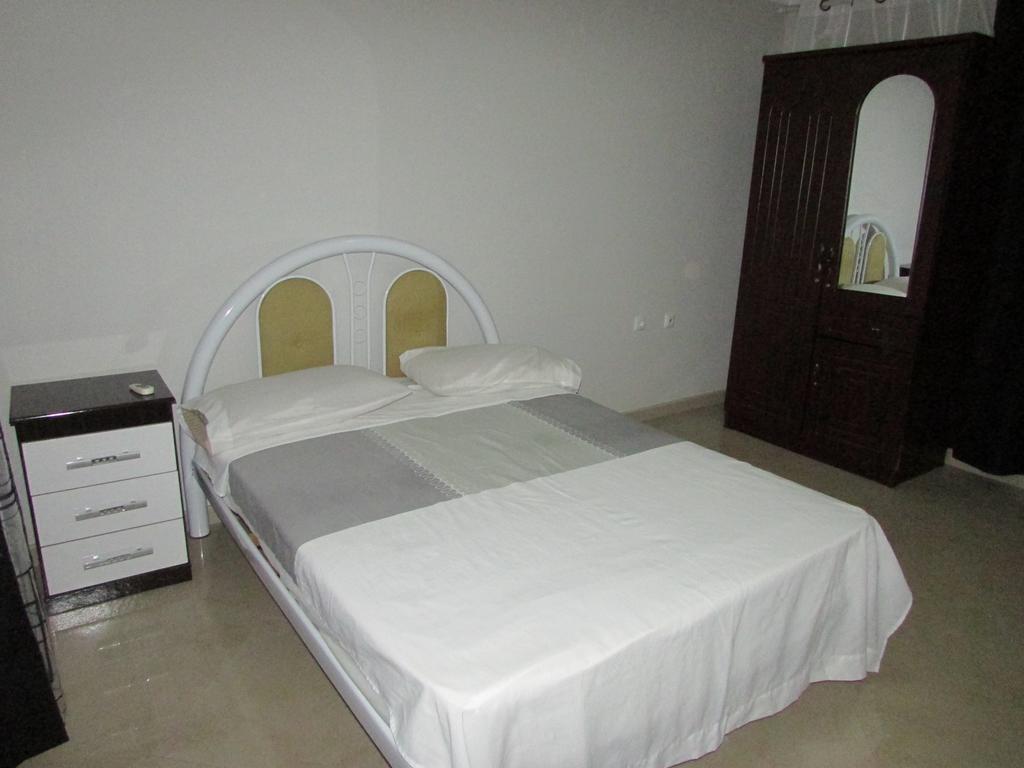 Residencial Girassol, Lda Bed and Breakfast São Filipe Exteriör bild