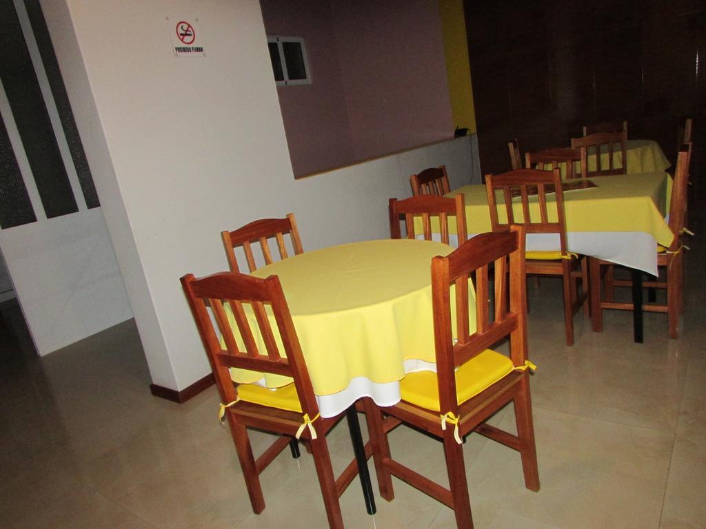 Residencial Girassol, Lda Bed and Breakfast São Filipe Exteriör bild
